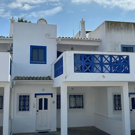 Moradia 3 - Jardim Da Oura - 700m Da Do De Sao Joao Holiday home