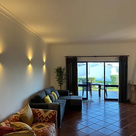 Vakantiehuis Moradia 3 - Jardim Da Oura - 700m Da Do De Sao Joao Albufeira