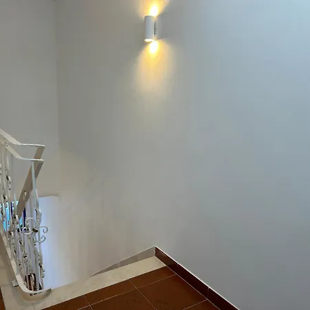 Holiday home Moradia 3 - Jardim Da Oura - 700m Da Do De Sao Joao