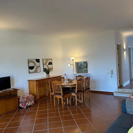 Vakantiehuis Moradia 3 - Jardim Da Oura - 700m Da Do De Sao Joao